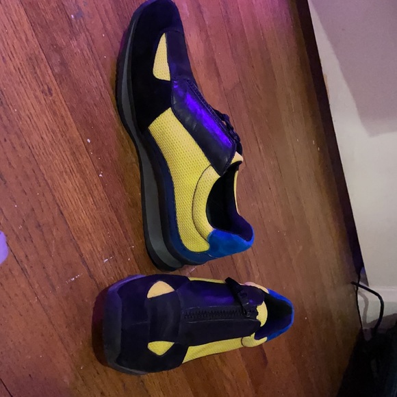 prada shoes - Picture 2 of 4